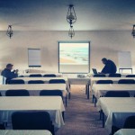 Vilém Rubeš a Marek Prokop před plátnem